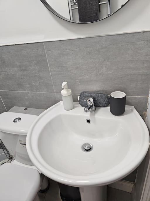Super Value Bath Street Flat Appartement Ilkeston Buitenkant foto