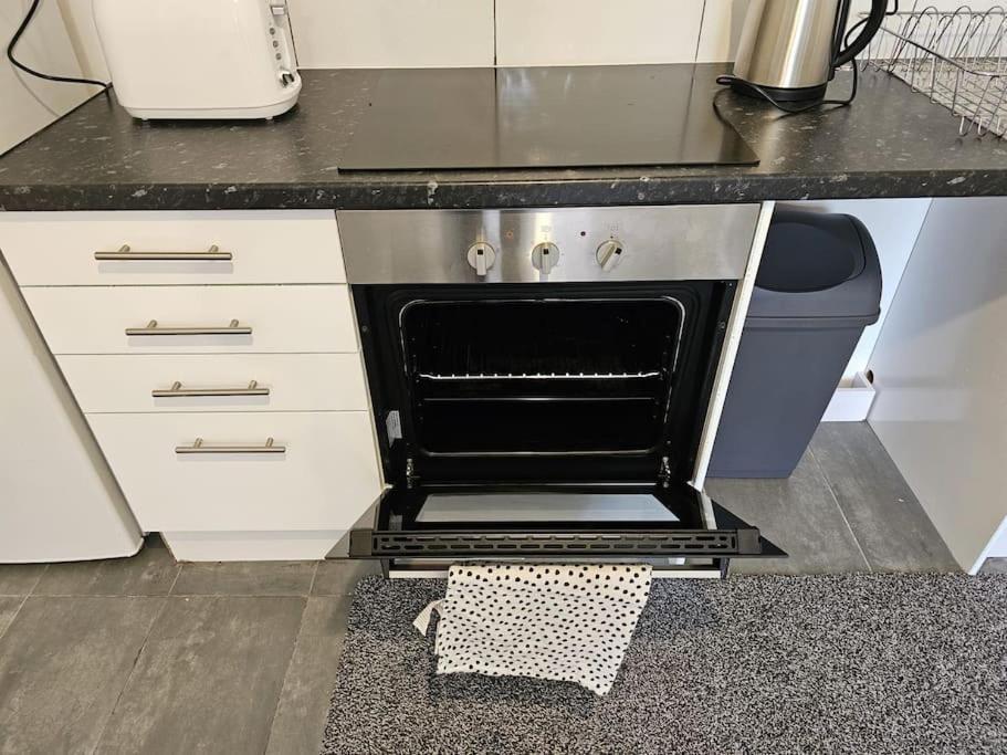 Super Value Bath Street Flat Appartement Ilkeston Buitenkant foto